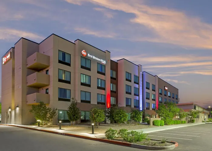 Western Executive Residency North Happy Valley Hotel