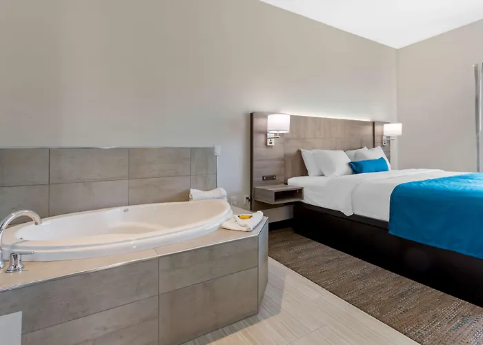 Western Executive Residency North Happy Valley Hotel 3*