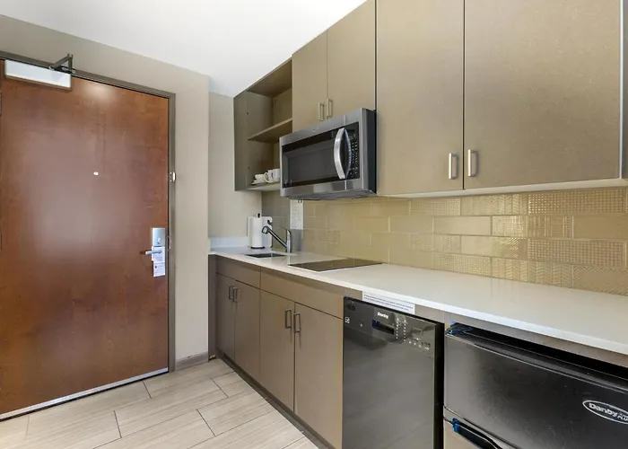 Western Executive Residency North Happy Valley 3*
