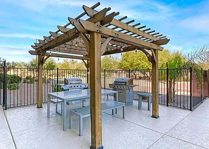 Hotel Western Executive Residency North Happy Valley 3*